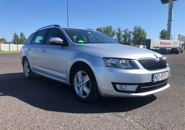 Skoda Octavia cena 36500 przebieg: 233600, rok produkcji 2015 z Koszalin małe 277